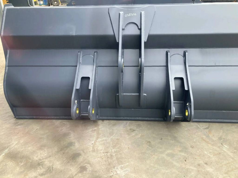 Volvo L120G - Kauss - Celtniecības tehnika: foto 3 Volvo L120G - Kauss - Celtniecības tehnika: foto 3