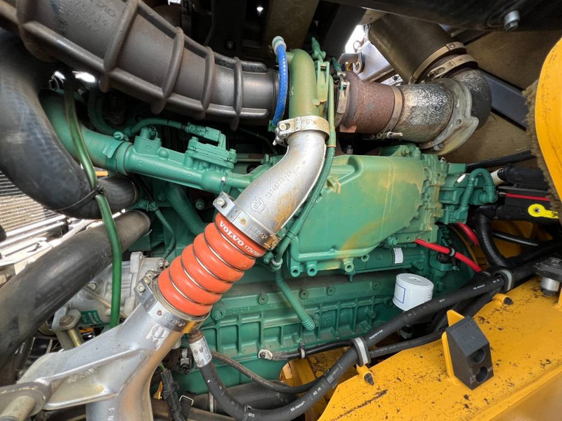 Volvo L90H - Riteņu iekrāvējs: foto 5 Volvo L90H - Riteņu iekrāvējs: foto 5