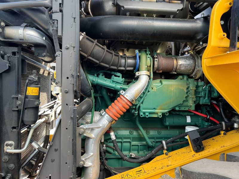 Volvo L90H - Riteņu iekrāvējs: foto 4 Volvo L90H - Riteņu iekrāvējs: foto 4