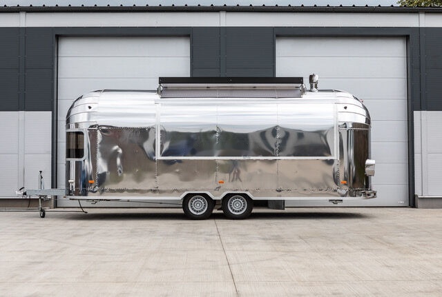 Airstream Catering Trailer | IN STOCK - Tirdzniecības piekabe: foto 3 Airstream Catering Trailer | IN STOCK - Tirdzniecības piekabe: foto 3