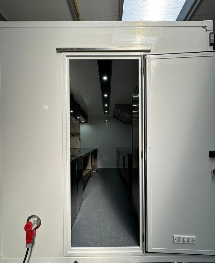 Bannert IMBISS, Przyczepa gastronomiczna, Trailer, Anhänger - Tirdzniecības piekabe: foto 3 Bannert IMBISS, Przyczepa gastronomiczna, Trailer, Anhänger - Tirdzniecības piekabe: foto 3