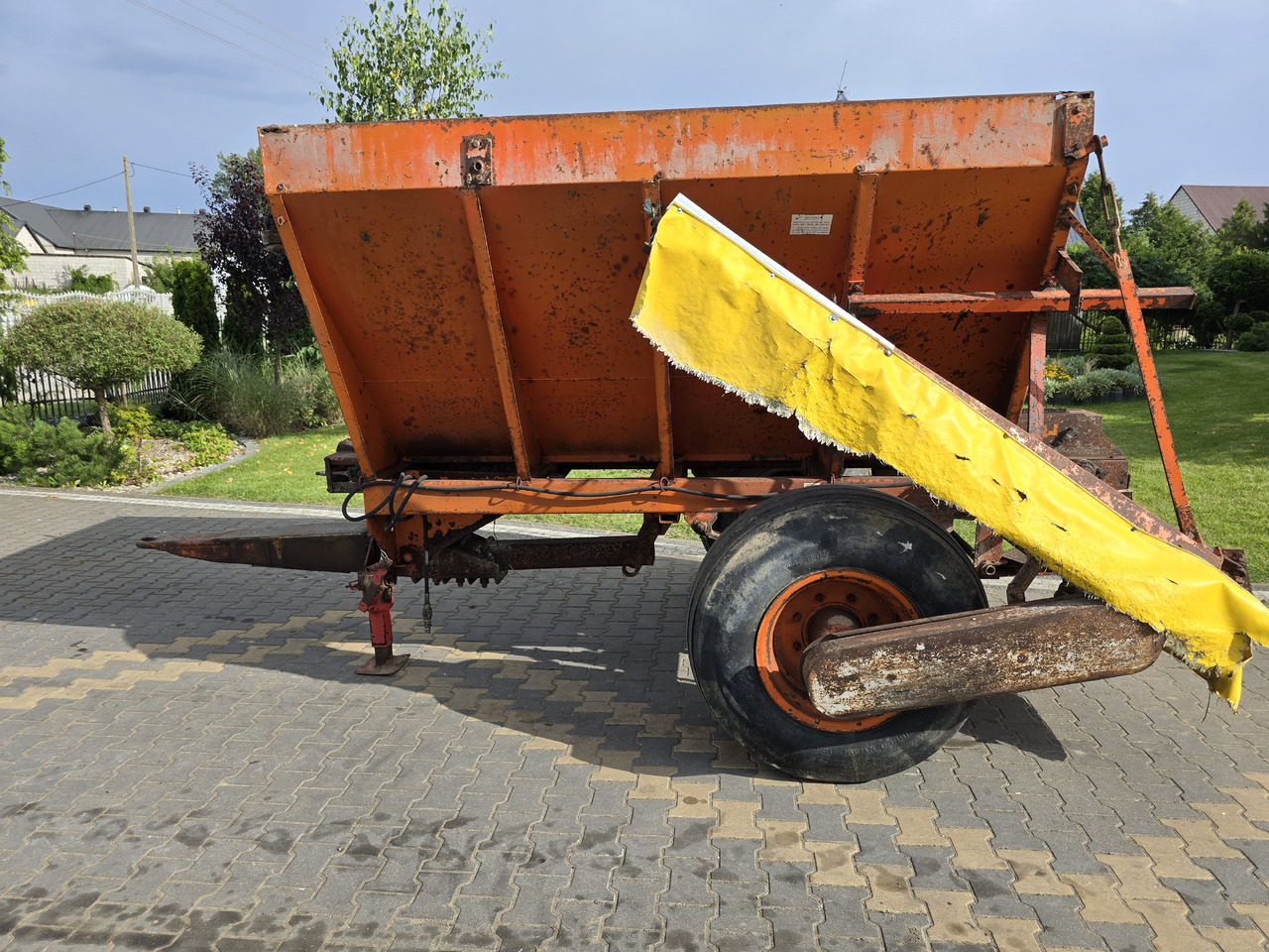 AMOS AGMT 5 ton - Minerālmēslu izkliedētājs: foto 4 AMOS AGMT 5 ton - Minerālmēslu izkliedētājs: foto 4