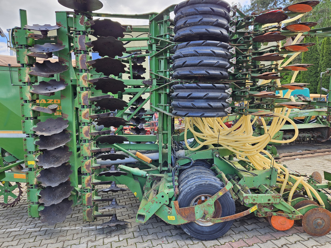 Amazone Cirrus 6001 Super - Kombinētā sējmašīna: foto 1 Amazone Cirrus 6001 Super - Kombinētā sējmašīna: foto 1