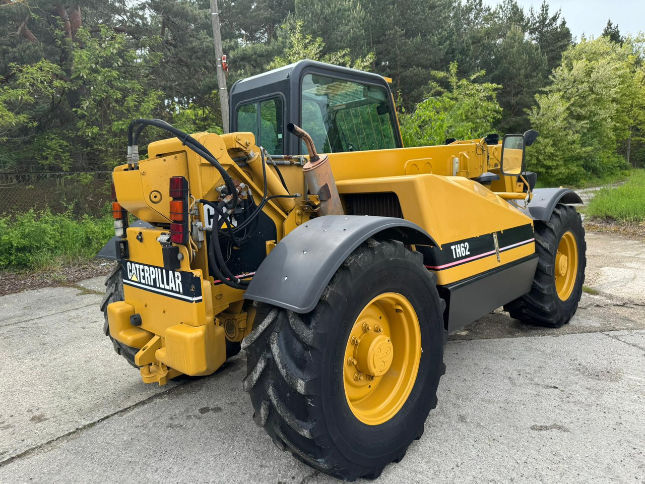 CATERPILLAR CAT TH 62 - Riteņu iekrāvējs: foto 4 CATERPILLAR CAT TH 62 - Riteņu iekrāvējs: foto 4