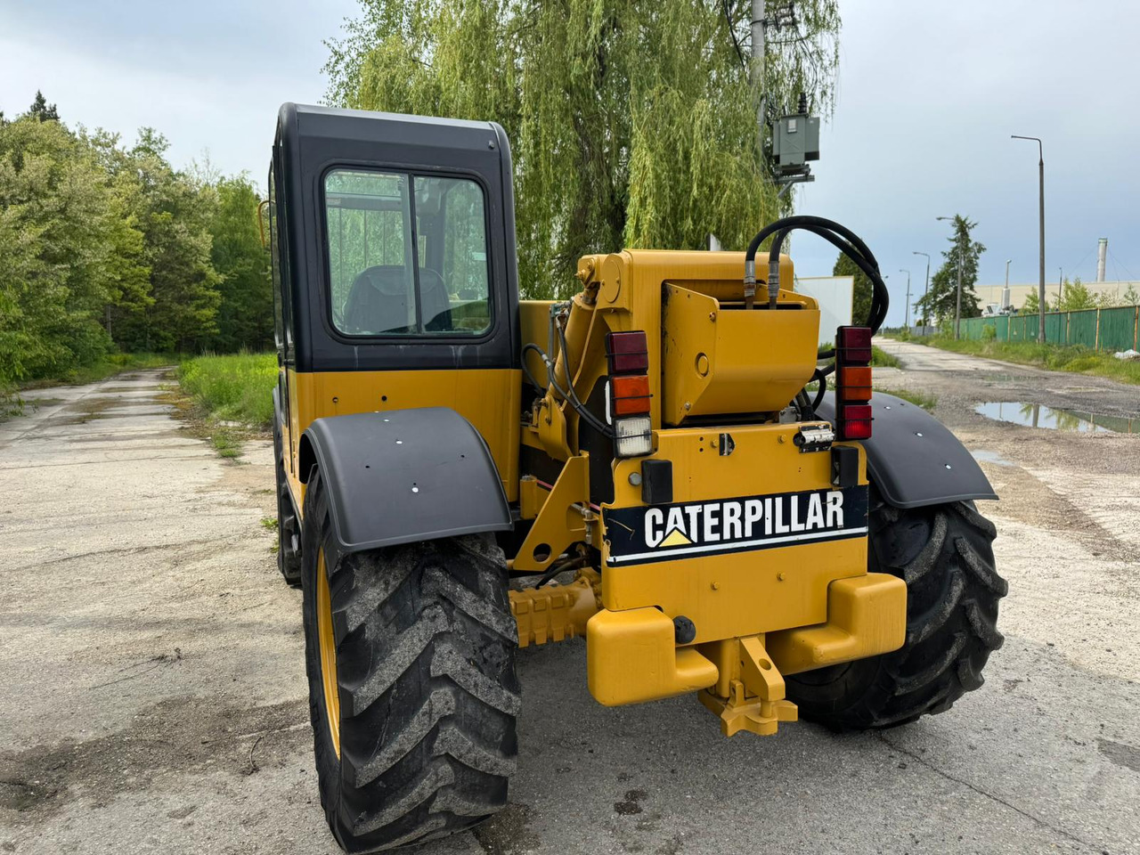CATERPILLAR CAT TH 62 - Riteņu iekrāvējs: foto 5 CATERPILLAR CAT TH 62 - Riteņu iekrāvējs: foto 5