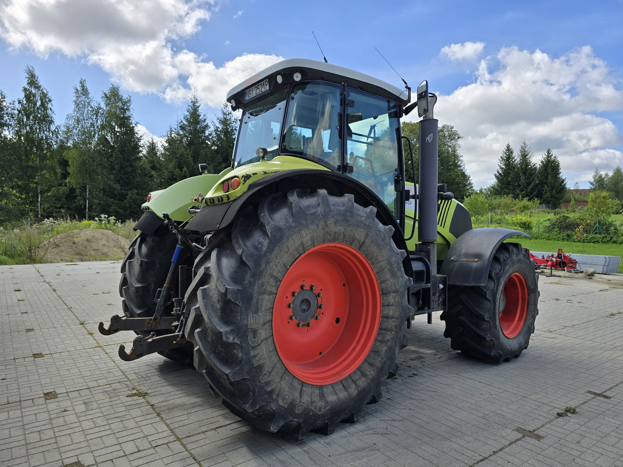 CLAAS AXION 850 - Traktors: foto 4 CLAAS AXION 850 - Traktors: foto 4