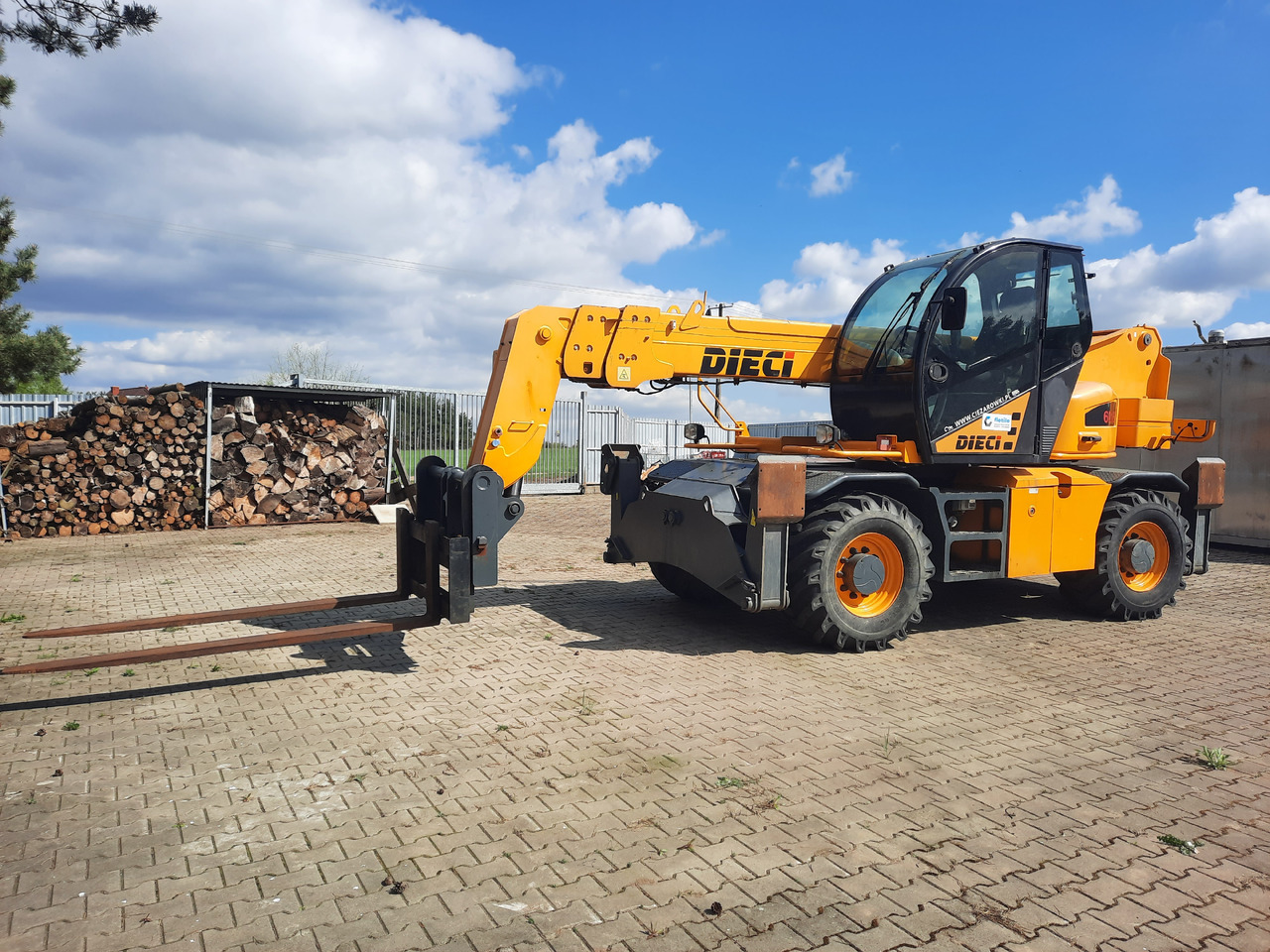 Dieci PEGASUS 60.16 (2.0) ( 6 t / 16 m) - 2016 r. - Riteņu iekrāvējs: foto 2 Dieci PEGASUS 60.16 (2.0) ( 6 t / 16 m) - 2016 r. - Riteņu iekrāvējs: foto 2