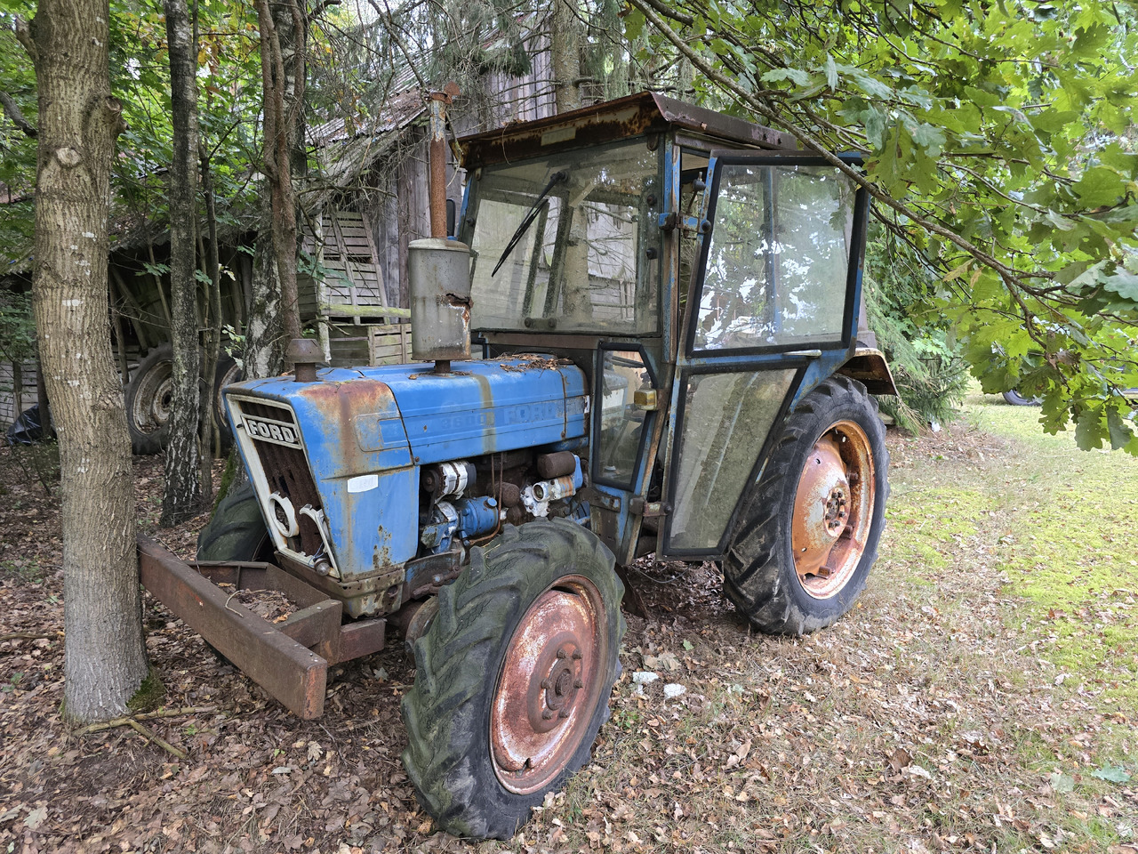 Ford 3600, 4x4 - Traktors: foto 1 Ford 3600, 4x4 - Traktors: foto 1