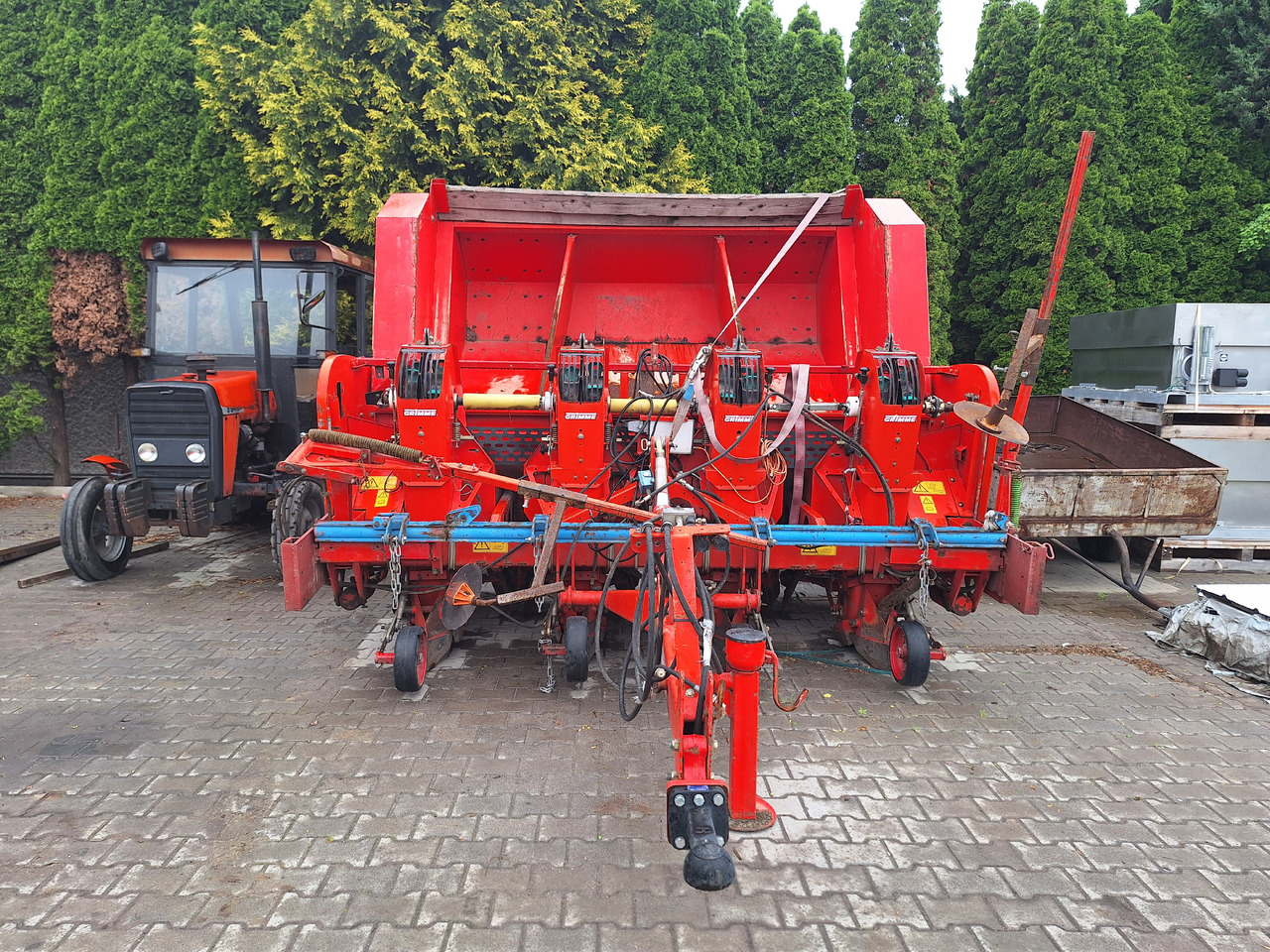 Grimme GL342 - Kartupeļu stādāmā mašīna: foto 2 Grimme GL342 - Kartupeļu stādāmā mašīna: foto 2
