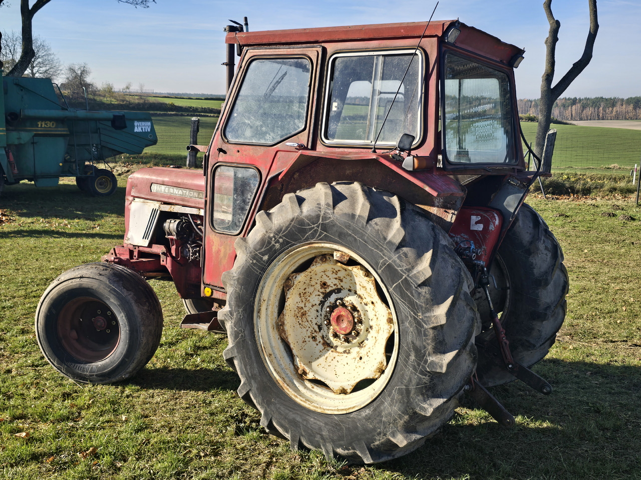 INTERNATIONAL 574 - Traktors: foto 3 INTERNATIONAL 574 - Traktors: foto 3