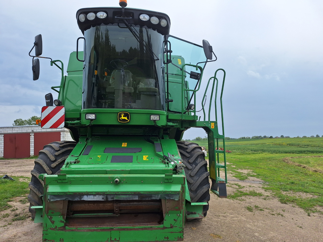 John Deere T550 - Labības kombains: foto 3 John Deere T550 - Labības kombains: foto 3