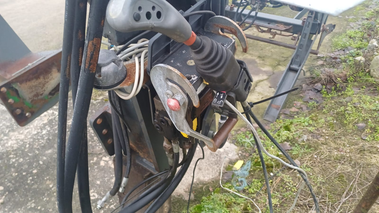 MANIP MP85A - Frontālais iekrāvējs: foto 2 MANIP MP85A - Frontālais iekrāvējs: foto 2