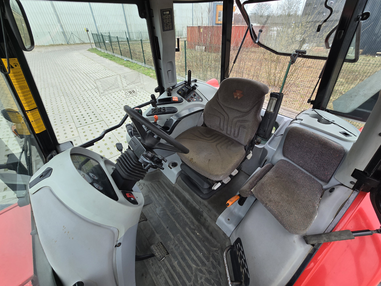 MASSEY-FERGUSON 6455 - Traktors: foto 2 MASSEY-FERGUSON 6455 - Traktors: foto 2