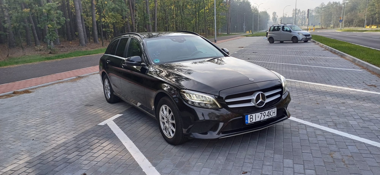 MERCEDES-BENZ C 200 D (W205) - Vieglā automašīna: foto 1 MERCEDES-BENZ C 200 D (W205) - Vieglā automašīna: foto 1