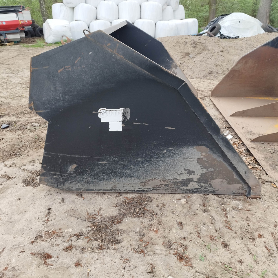 Manitou - Iekrāvēja kauss: foto 3 Manitou - Iekrāvēja kauss: foto 3