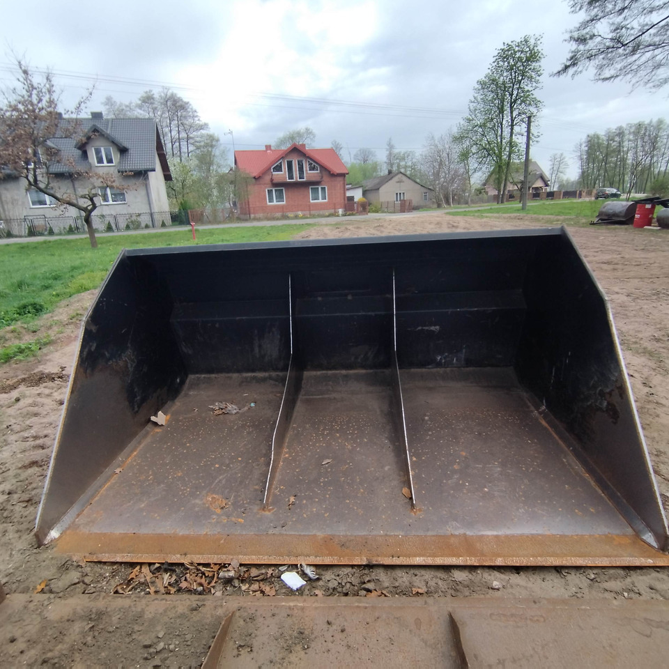 Manitou - Iekrāvēja kauss: foto 4 Manitou - Iekrāvēja kauss: foto 4