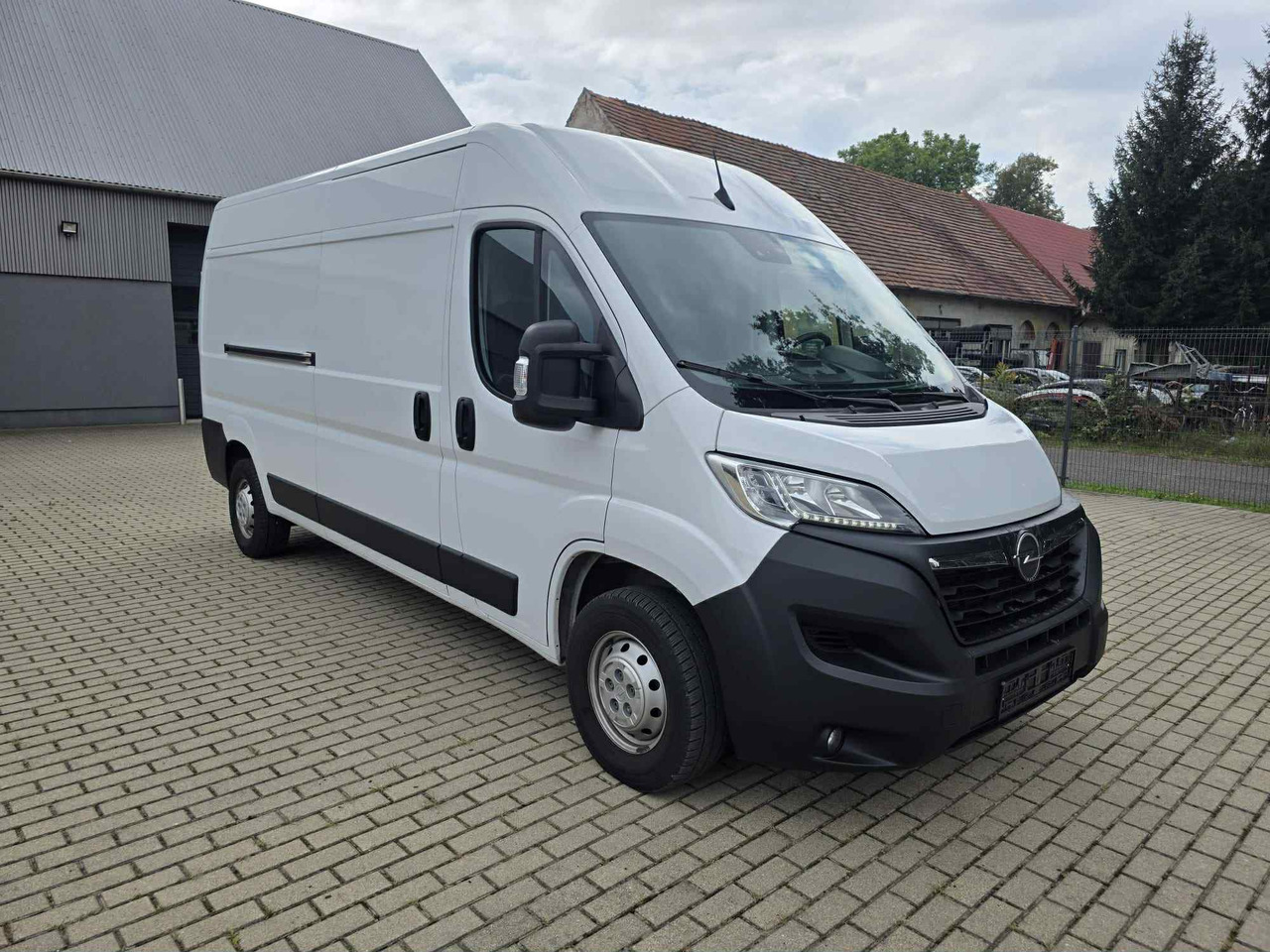 Opel Movano - Kravas mikroautobuss: foto 2 Opel Movano - Kravas mikroautobuss: foto 2
