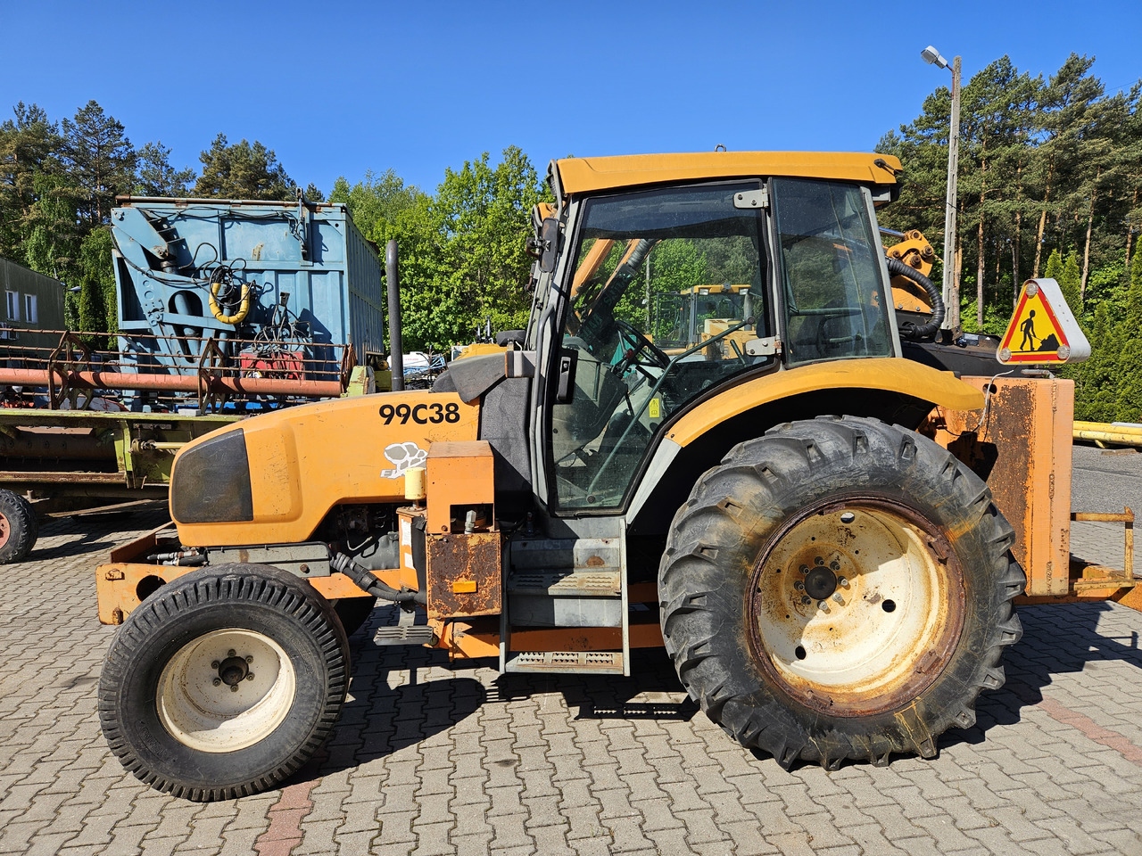 Renault Egros - Zāles pļāvējs: foto 5 Renault Egros - Zāles pļāvējs: foto 5