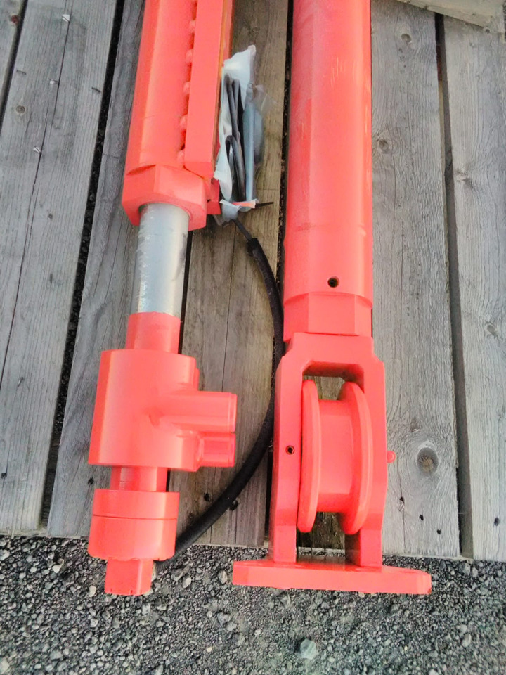 SANDVIK BG01194489 - Hidrauliskais cilindrs - Urbšanas mašīna: foto 5 SANDVIK BG01194489 - Hidrauliskais cilindrs - Urbšanas mašīna: foto 5