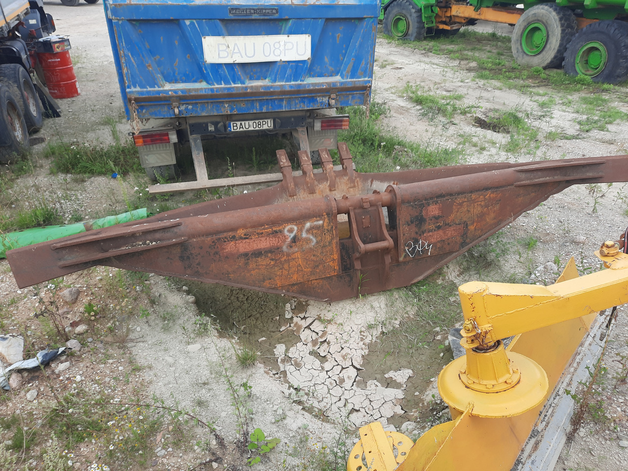 SOTRAMAINE 104 Łyżka trapezowa - Kauss - Celtniecības tehnika: foto 4 SOTRAMAINE 104 Łyżka trapezowa - Kauss - Celtniecības tehnika: foto 4