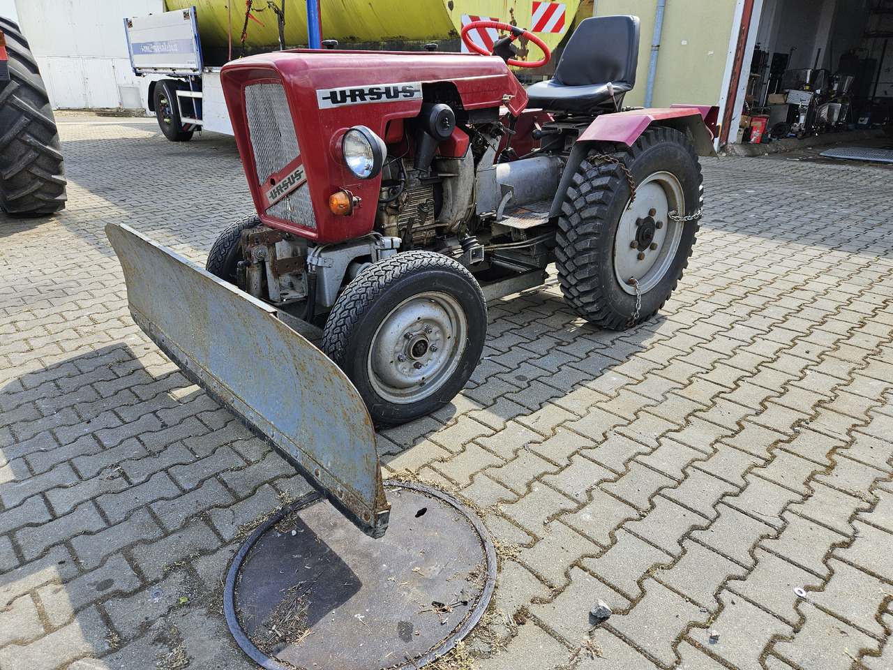 Ursus 1CA90 - Traktors: foto 1 Ursus 1CA90 - Traktors: foto 1