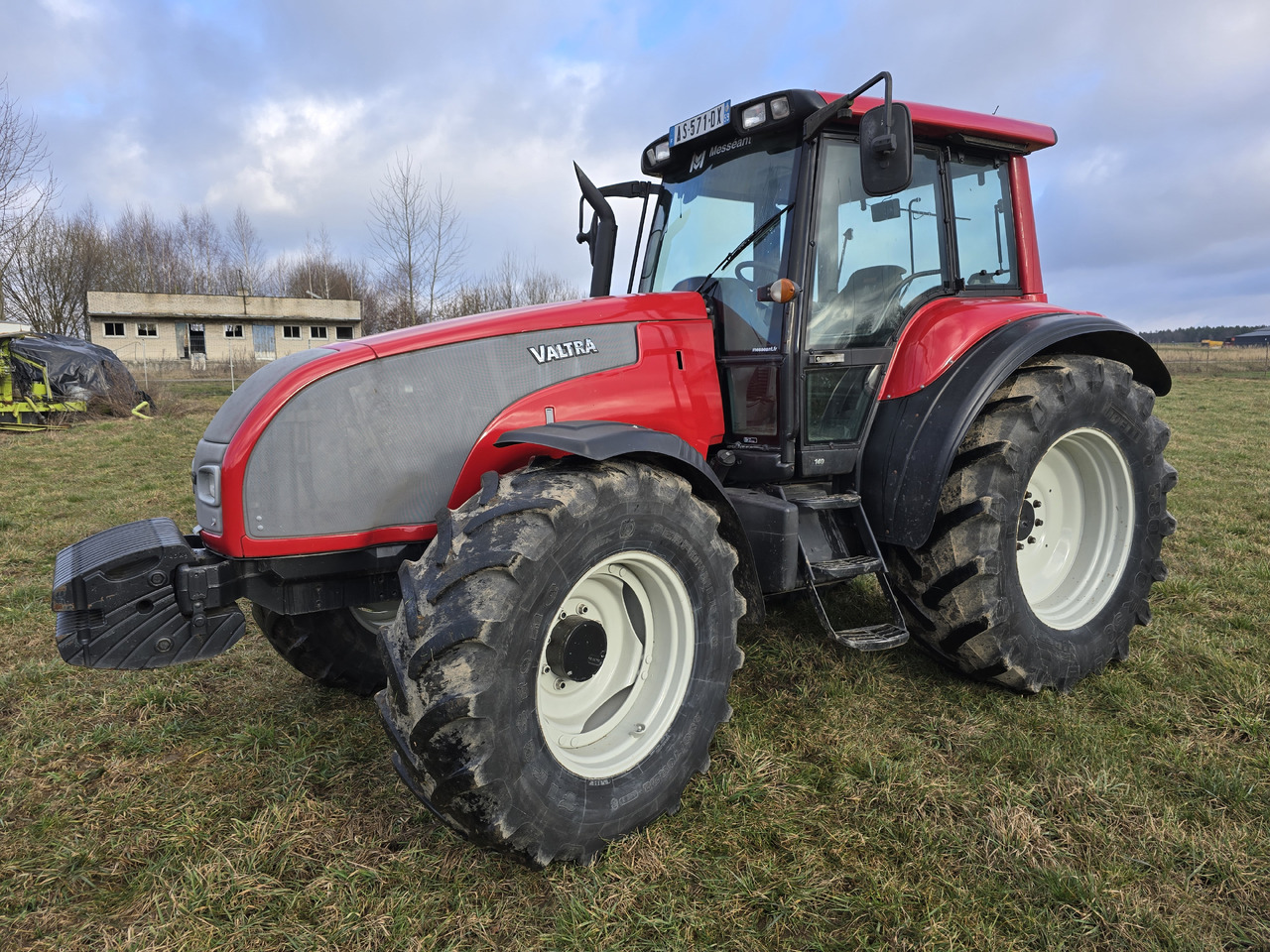VALTRA T140 - Traktors: foto 3 VALTRA T140 - Traktors: foto 3