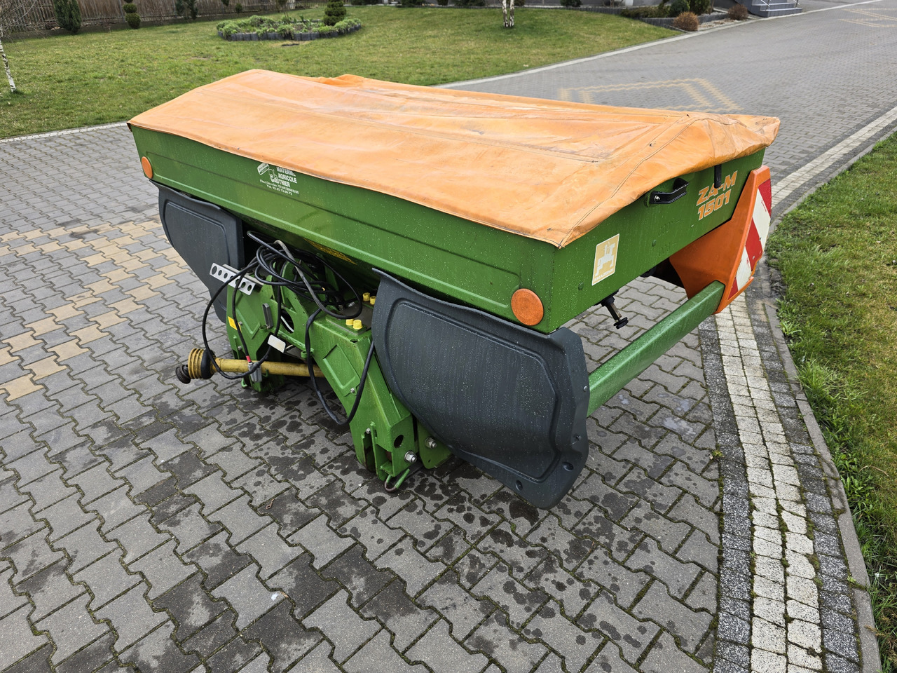Amazone ROFIS SBS ZA-M 1501 - Minerālmēslu izkliedētājs: foto 4 Amazone ROFIS SBS ZA-M 1501 - Minerālmēslu izkliedētājs: foto 4