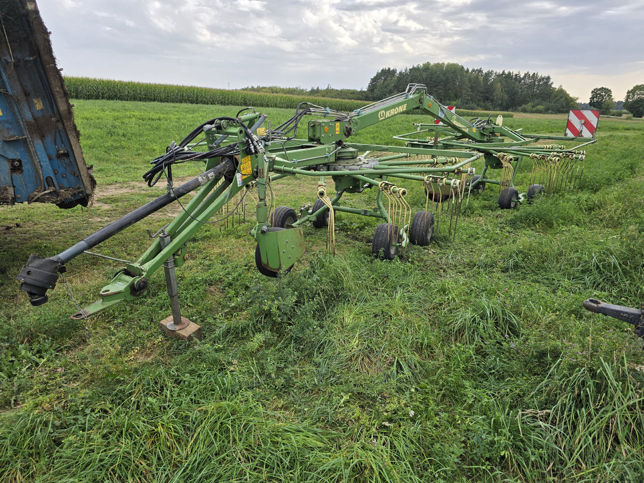 Krone Swadro 710/26T - Vālotājs/ Ārdītājs: foto 4 Krone Swadro 710/26T - Vālotājs/ Ārdītājs: foto 4