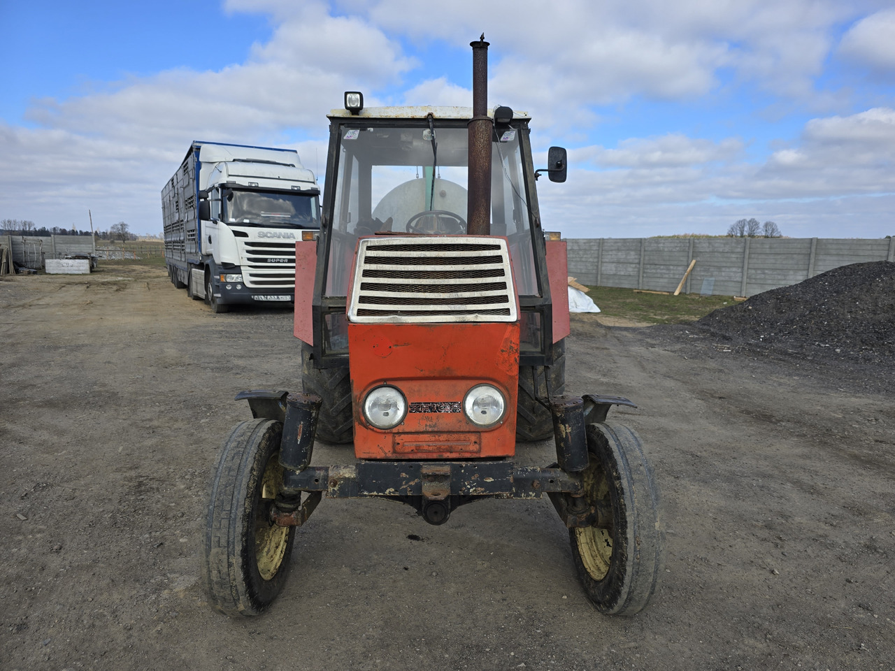 Ursus C-385 - Traktors: foto 2 Ursus C-385 - Traktors: foto 2