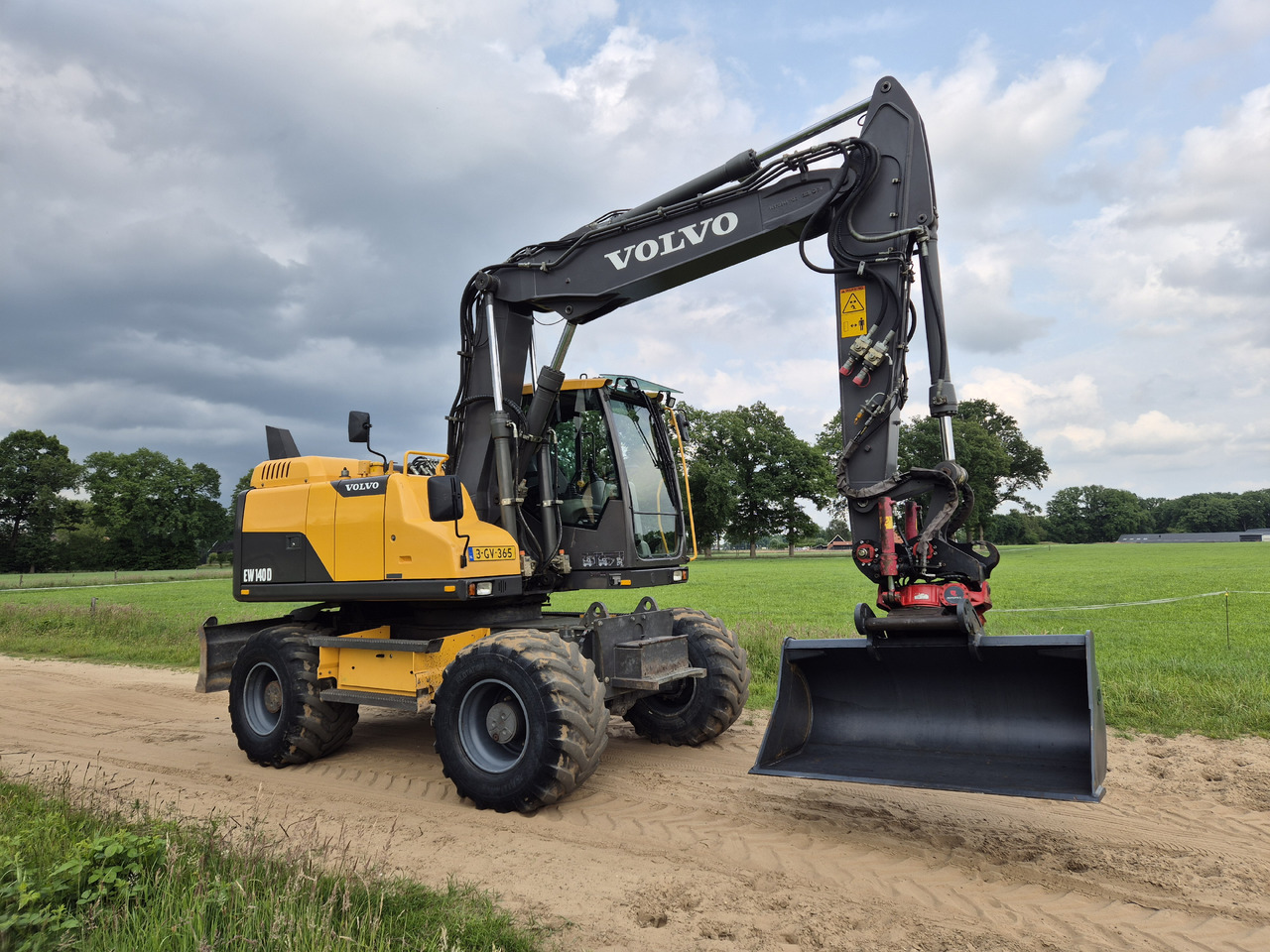 VOLVO EW 140 D Rototilt - Riteņu ekskavators: foto 5 VOLVO EW 140 D Rototilt - Riteņu ekskavators: foto 5