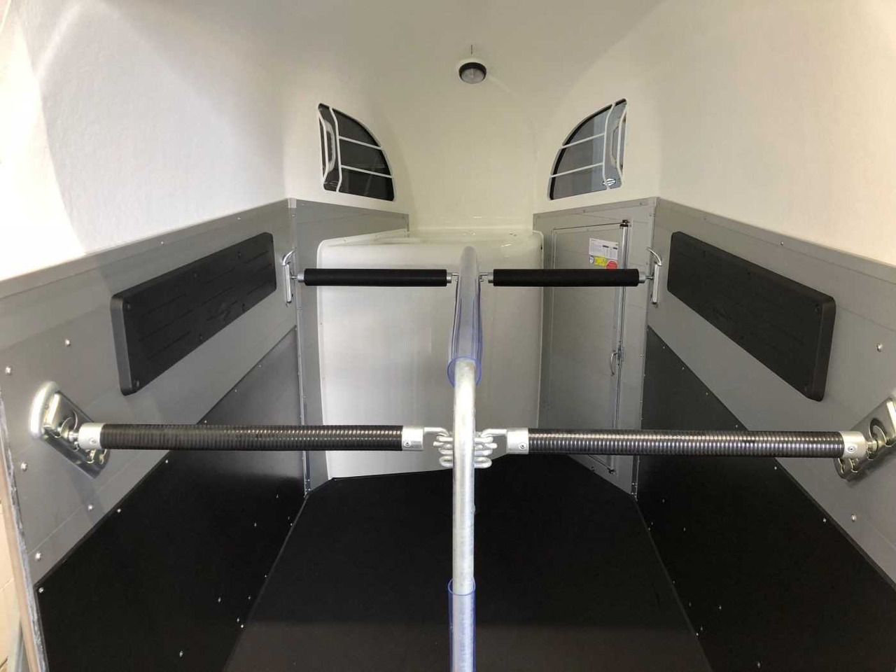 BOECKMANN Champion R Pferdeanhänger - Zirgu piekabe: foto 3 BOECKMANN Champion R Pferdeanhänger - Zirgu piekabe: foto 3