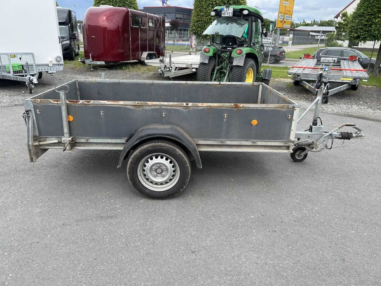 BOECKMANN HB 1326 Kastenanhänger gebremst - Auto piekabe: foto 2 BOECKMANN HB 1326 Kastenanhänger gebremst - Auto piekabe: foto 2
