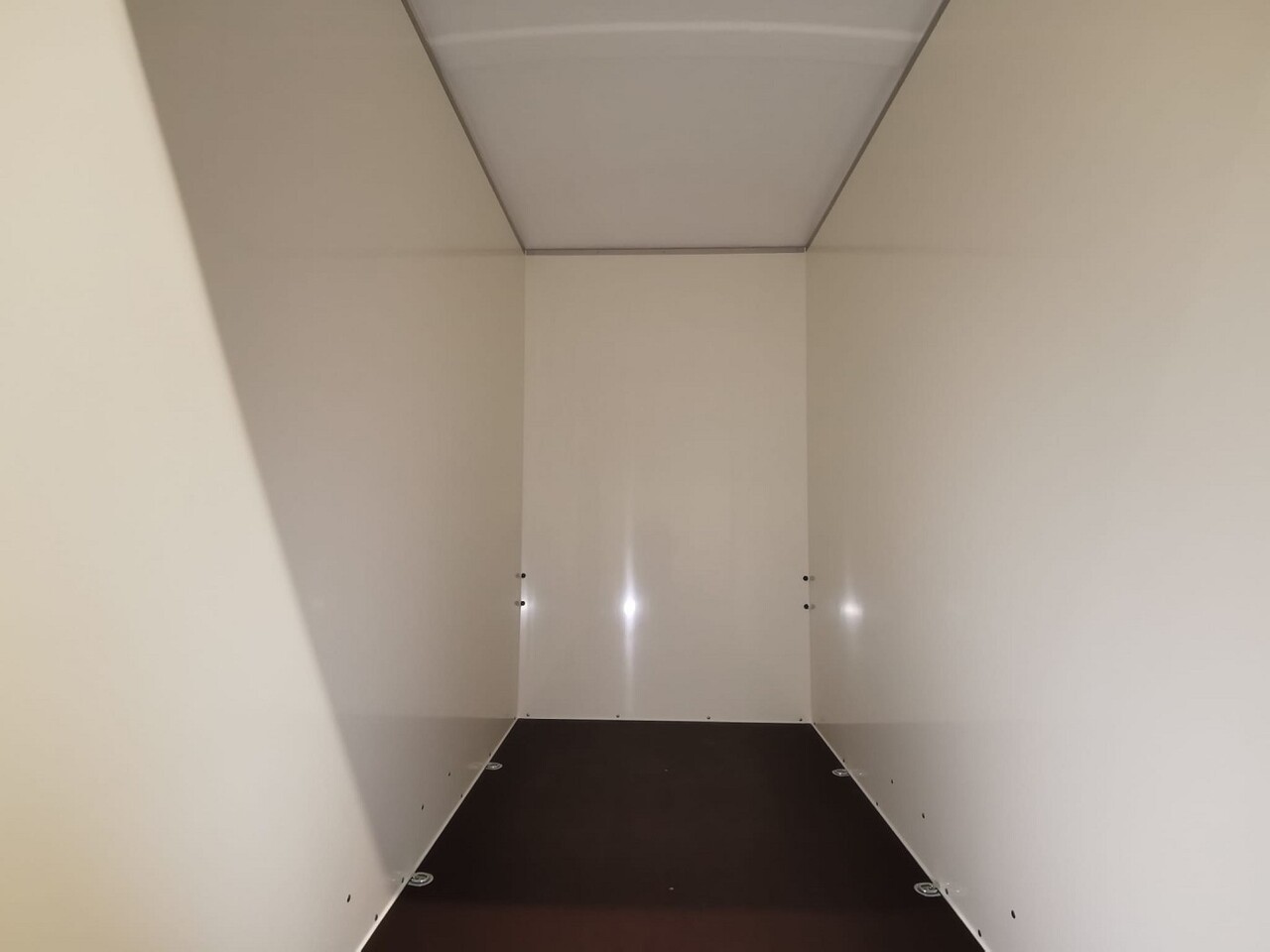 Jaunā Piekabe slēgtā virsbūve BOECKMANN KT 3015/20 H Sonderhöhe Kofferanhänger: foto 16