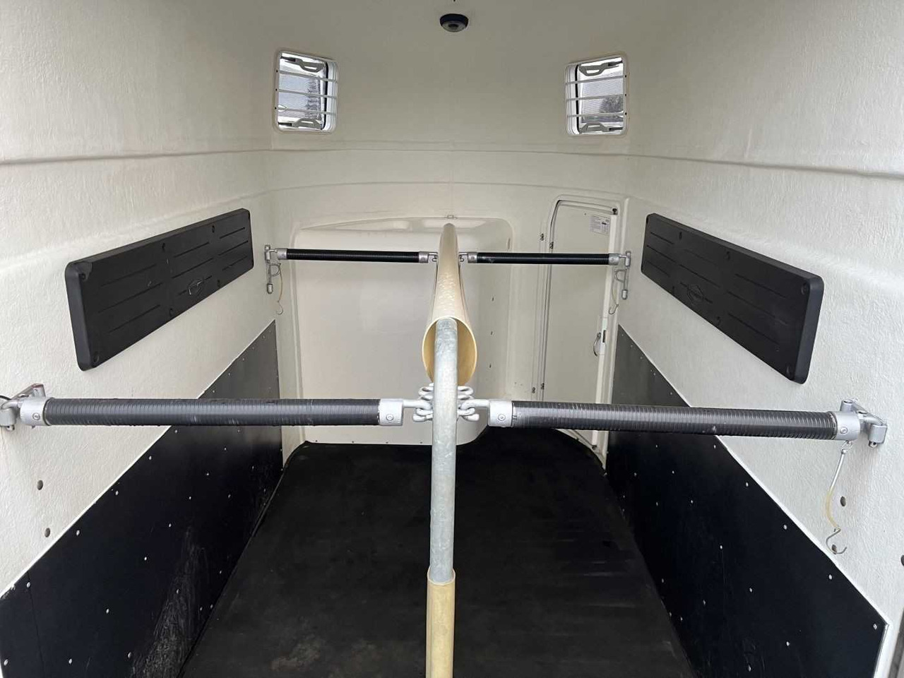 Zirgu piekabe BOECKMANN Master S - WCF ALB Pferdeanhänger: foto 19 Zirgu piekabe BOECKMANN Master S - WCF ALB Pferdeanhänger: foto 19