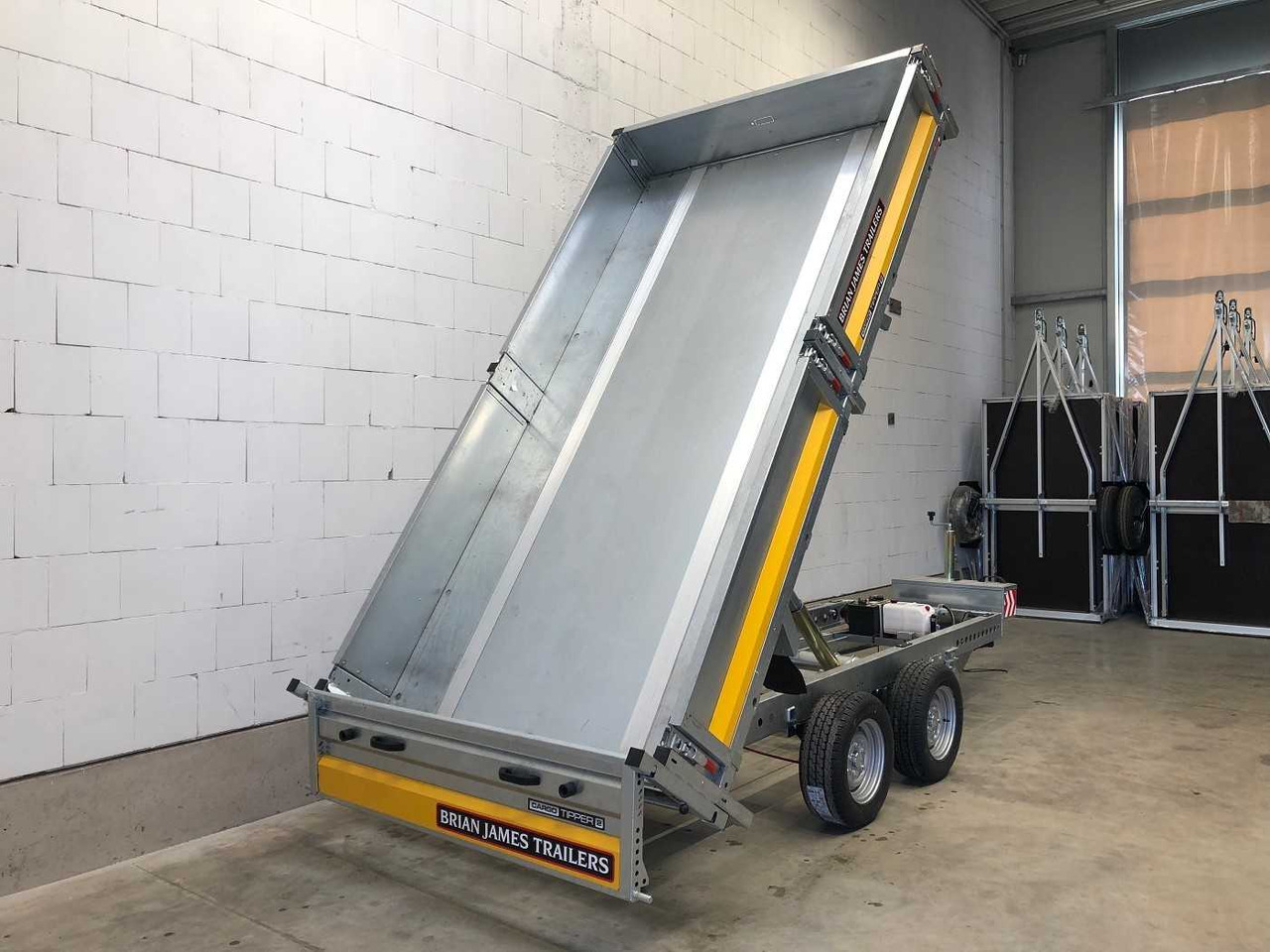 BRIAN_JAMES Cargo Tipper 2 2-Achser Pendel Rückwärtskipper - Piekabe pašizgāzējs: foto 2 BRIAN_JAMES Cargo Tipper 2 2-Achser Pendel Rückwärtskipper - Piekabe pašizgāzējs: foto 2