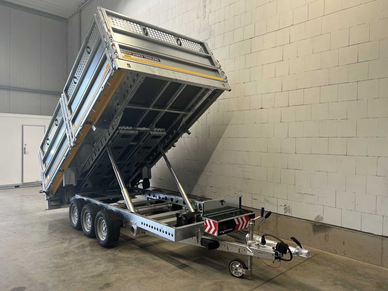 BRIAN_JAMES Cargo Tipper 526-3620-35-3-12 Rückwärtskipper - Piekabe pašizgāzējs: foto 2 BRIAN_JAMES Cargo Tipper 526-3620-35-3-12 Rückwärtskipper - Piekabe pašizgāzējs: foto 2