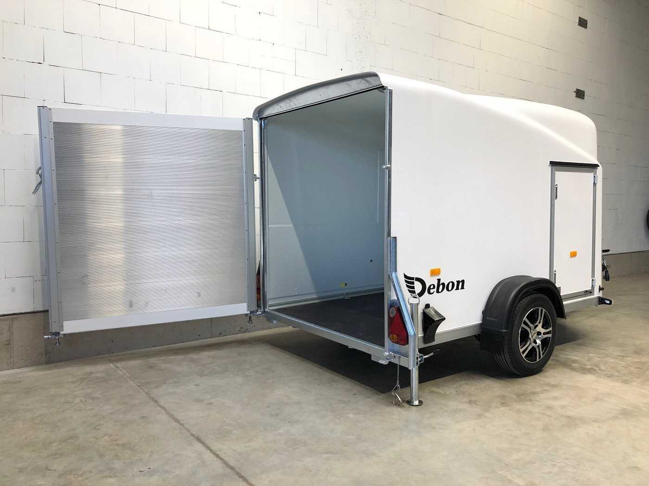 CHEVAL LIBERTE Cargo 1300.02+Tür Alu-Felgen Kofferanhänger - Piekabe slēgtā virsbūve: foto 5 CHEVAL LIBERTE Cargo 1300.02+Tür Alu-Felgen Kofferanhänger - Piekabe slēgtā virsbūve: foto 5