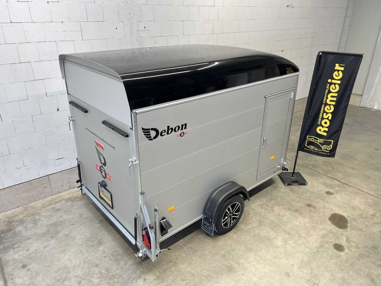 CHEVAL LIBERTE DEBON C400 Roadster ALF Kofferanhänger - Motocikla piekabe: foto 4 CHEVAL LIBERTE DEBON C400 Roadster ALF Kofferanhänger - Motocikla piekabe: foto 4