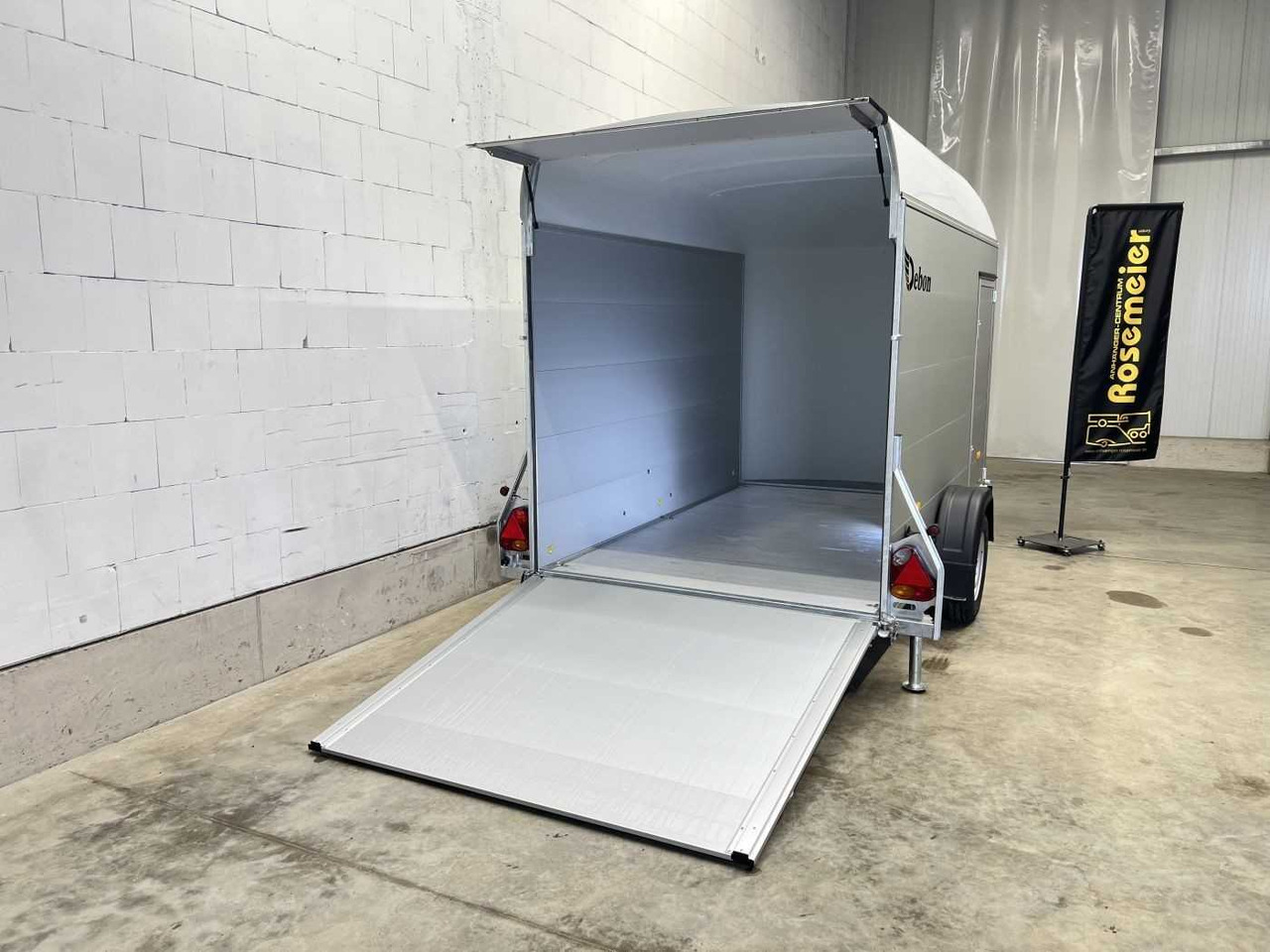 CHEVAL LIBERTE DEBON C400 Roadster Kofferanhänger - Motocikla piekabe: foto 3 CHEVAL LIBERTE DEBON C400 Roadster Kofferanhänger - Motocikla piekabe: foto 3
