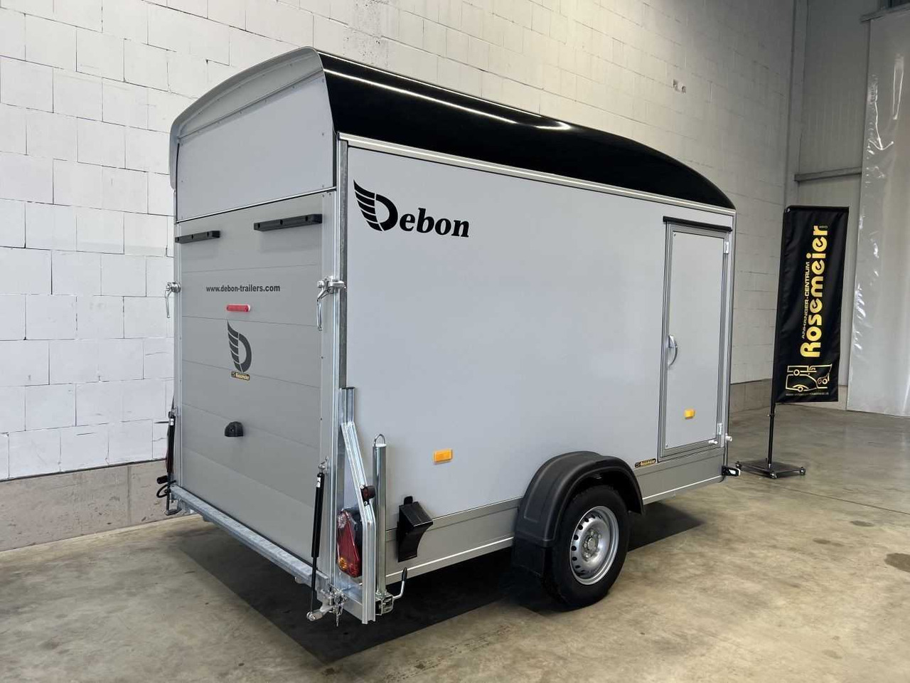 CHEVAL LIBERTE DEBON C400 Roadster Verkl Tür Kofferanhänger - Motocikla piekabe: foto 4 CHEVAL LIBERTE DEBON C400 Roadster Verkl Tür Kofferanhänger - Motocikla piekabe: foto 4