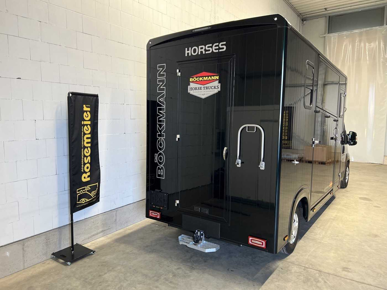 Fiat Böckmann Compact L+ Stall Tour LKW - Zirgu kravas automašīna: foto 3 Fiat Böckmann Compact L+ Stall Tour LKW - Zirgu kravas automašīna: foto 3