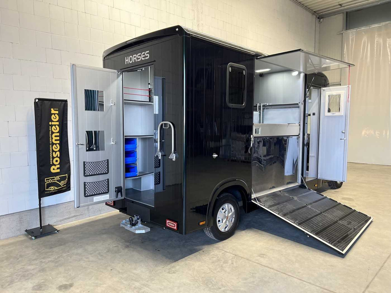 Fiat Böckmann Compact L+ Stall Tour LKW - Zirgu kravas automašīna: foto 5 Fiat Böckmann Compact L+ Stall Tour LKW - Zirgu kravas automašīna: foto 5