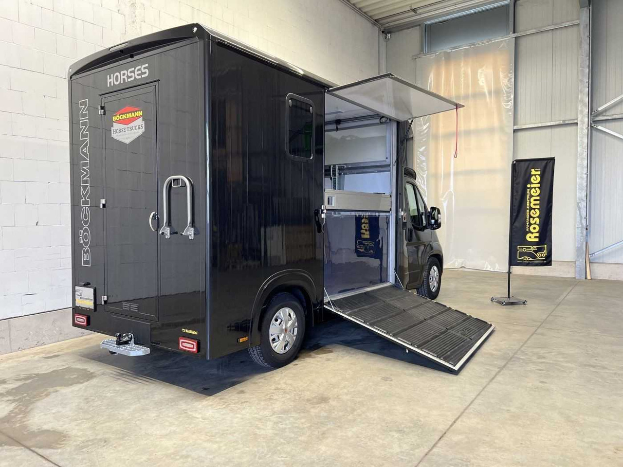 Fiat Böckmann Compact Stall LKW - Zirgu kravas automašīna: foto 2 Fiat Böckmann Compact Stall LKW - Zirgu kravas automašīna: foto 2