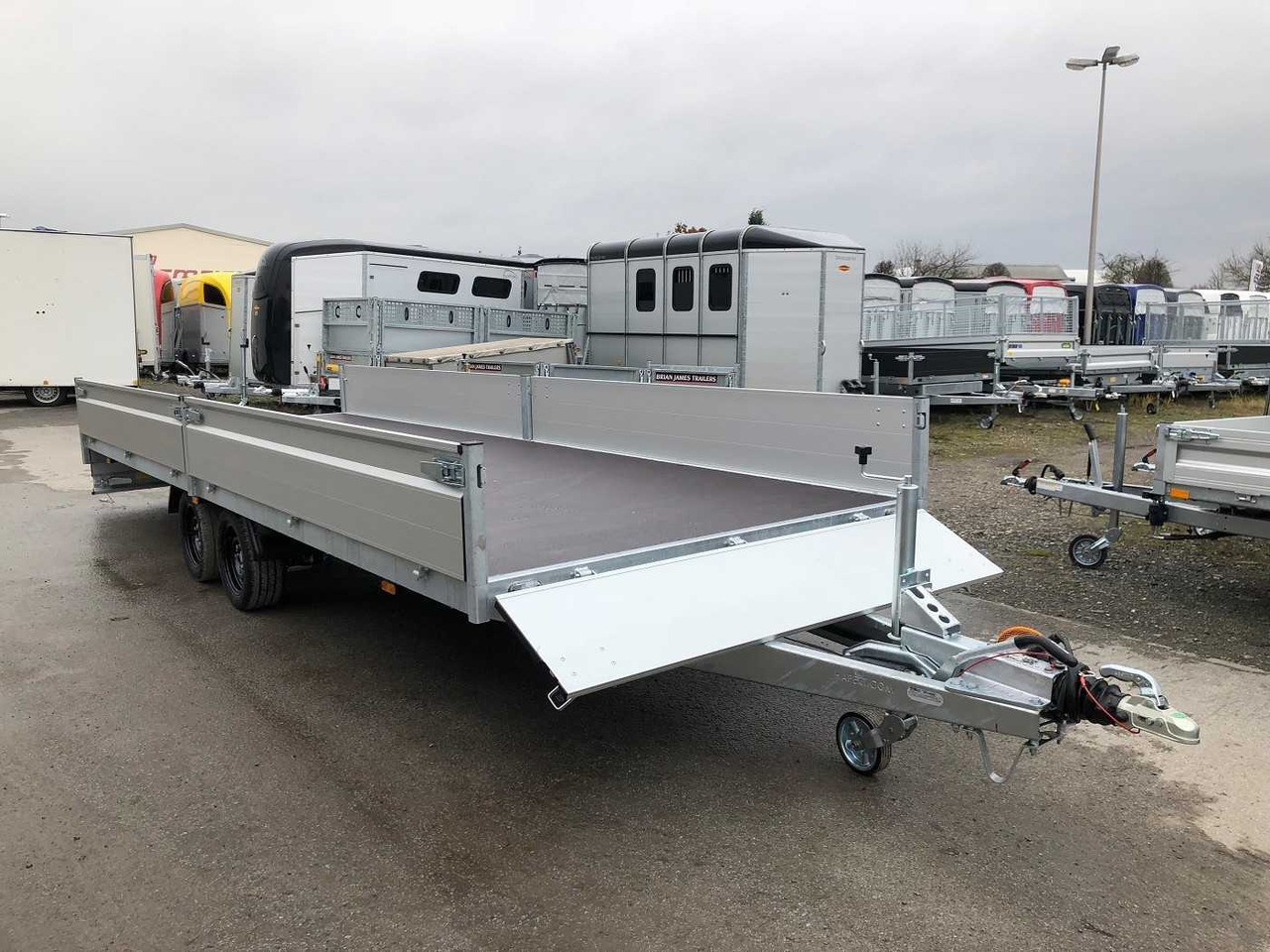 HAPERT Azure H-2 Hochlader - Bortu piekabe/ Platforma: foto 1 HAPERT Azure H-2 Hochlader - Bortu piekabe/ Platforma: foto 1