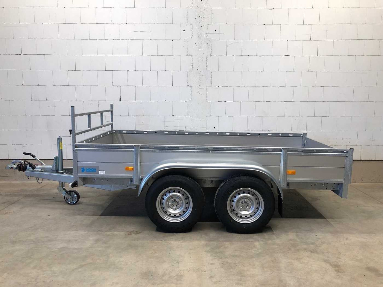 HAPERT Azure L-2 Kastenanhänger gebremst - Auto piekabe: foto 2 HAPERT Azure L-2 Kastenanhänger gebremst - Auto piekabe: foto 2