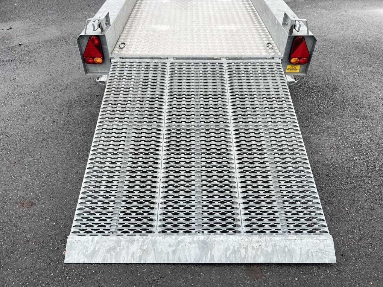HAPERT HV 1350 Maschinentransporter - Celtniecības tehnikas piekabe: foto 3 HAPERT HV 1350 Maschinentransporter - Celtniecības tehnikas piekabe: foto 3