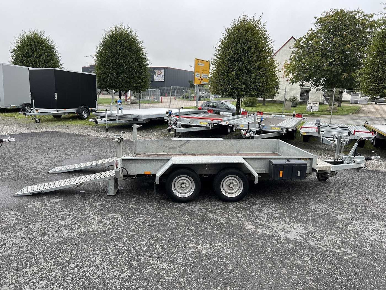 HUMBAUR HS-Senko TA Maschinentransporter - Celtniecības tehnikas piekabe: foto 1 HUMBAUR HS-Senko TA Maschinentransporter - Celtniecības tehnikas piekabe: foto 1