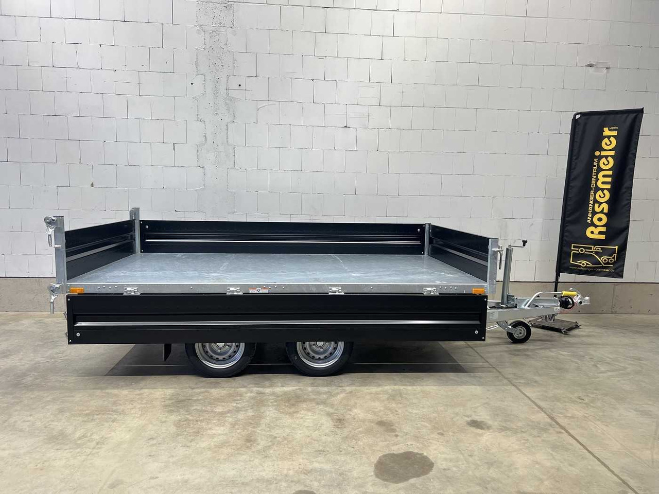 Jaunā Piekabe pašizgāzējs HUMBAUR HTK 3000.31 Stahl Black Dreiseitenkipper: foto 9