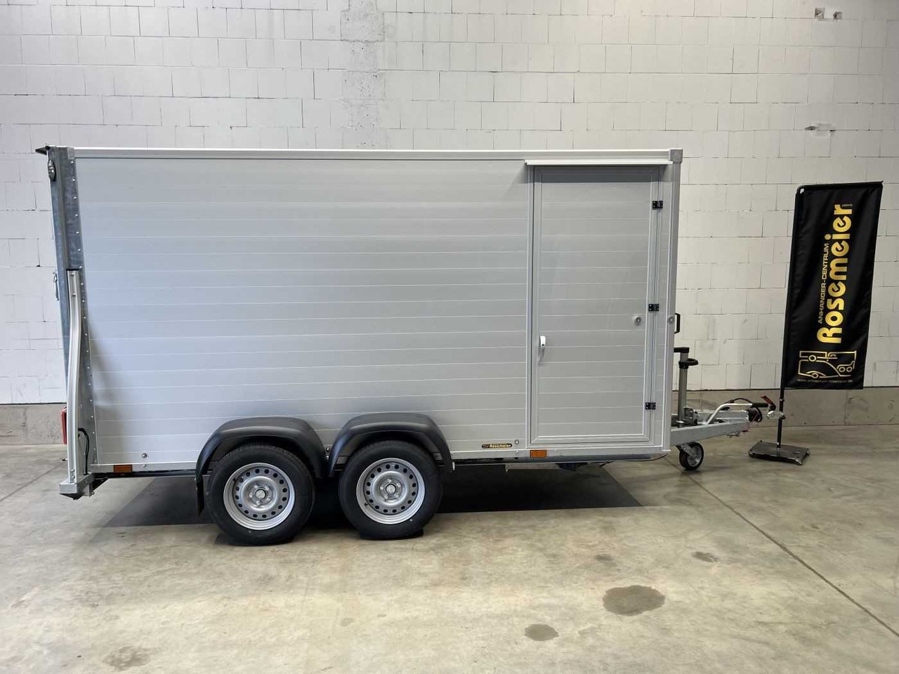 Kargo G150 Kofferanhänger - Piekabe slēgtā virsbūve: foto 2 Kargo G150 Kofferanhänger - Piekabe slēgtā virsbūve: foto 2