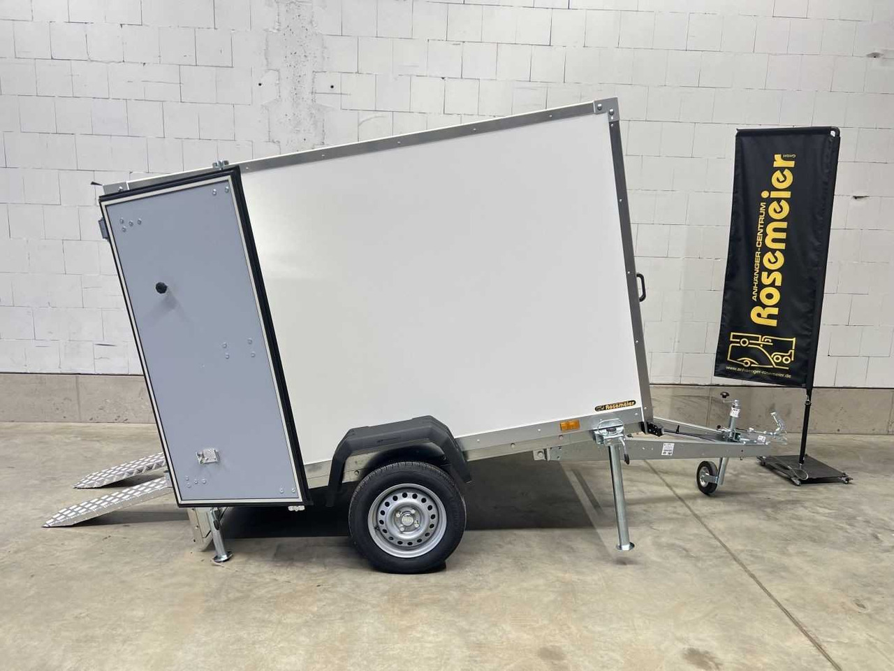 MARTZ Smart Kargo 235 0,75T Kofferanhänger - Motocikla piekabe: foto 1 MARTZ Smart Kargo 235 0,75T Kofferanhänger - Motocikla piekabe: foto 1